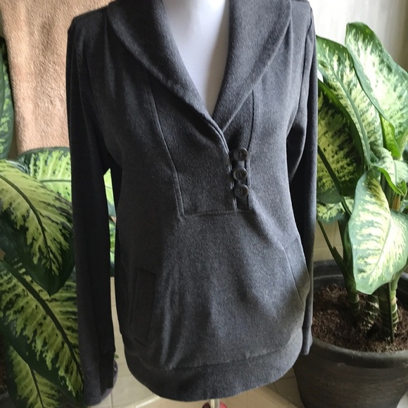 Banana Republic Sweaters - Banana Republic gray sweater top